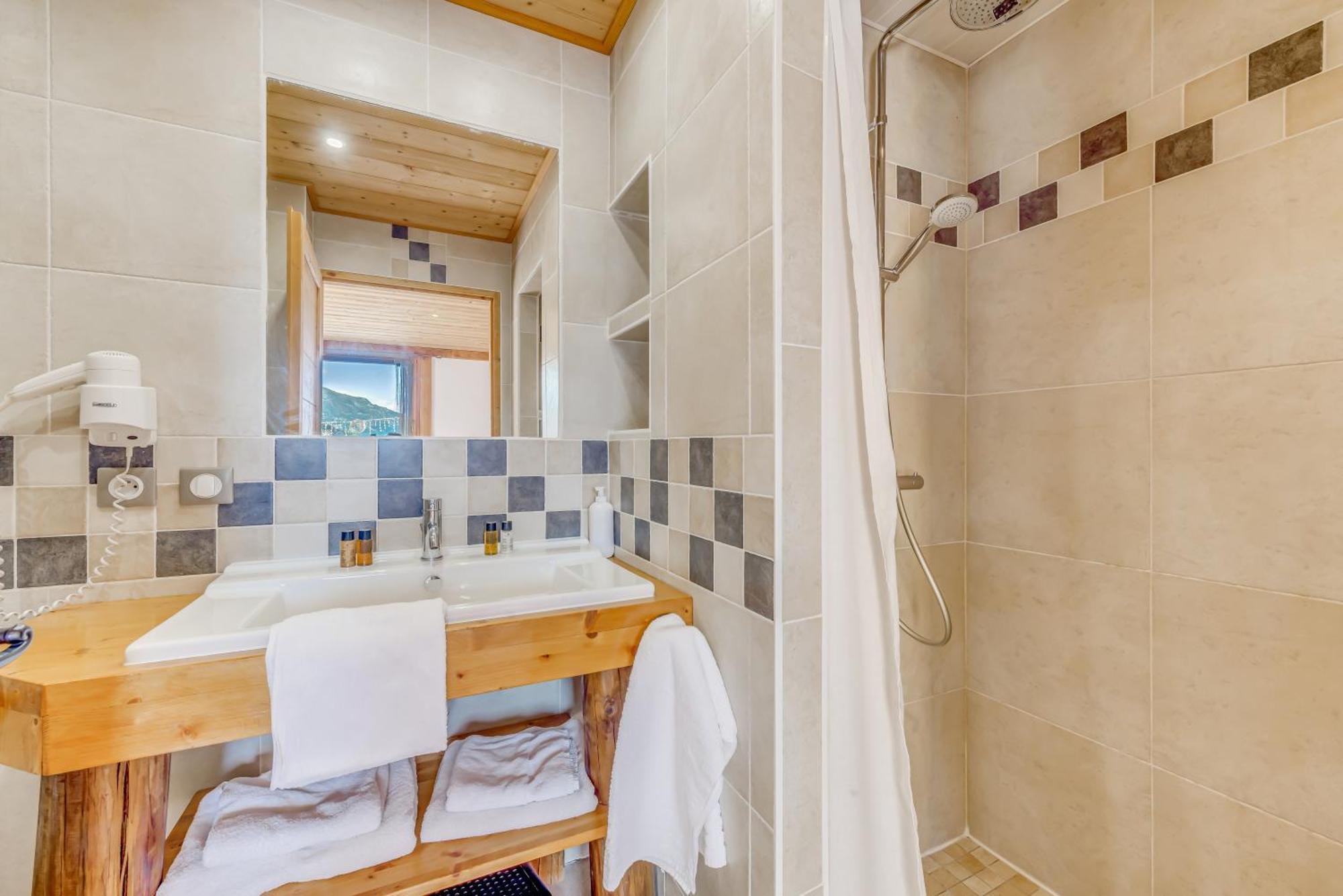 טיגנס Chalet Monte Bianco מראה חיצוני תמונה